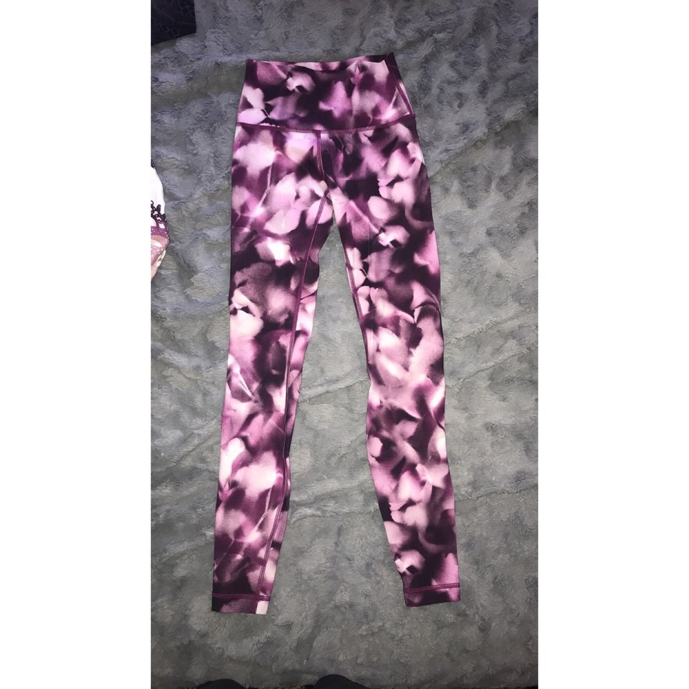 BEAUTIFUL LIMITED EDITION SIZE 2 LULULEMON💓